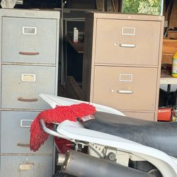 Filing Cabinets 