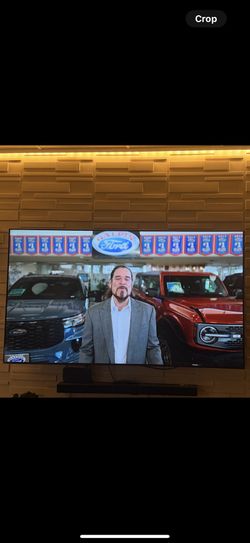 Samsung TV 65 Inches With sandbar