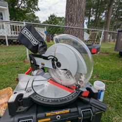 Craftsman 10-in compound miter saw with laser track and dust collector!  Also comes with new saw blade . In excellent condition. Thanks for looking. C