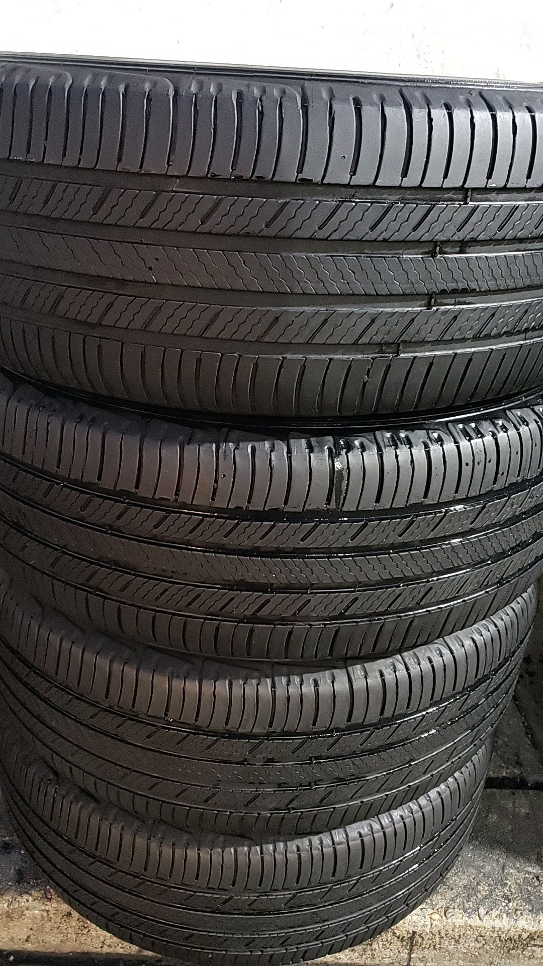 Four matching Michelin tires for sale 215/60/16