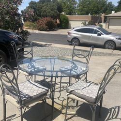 Round Glass Table w/ Chairs