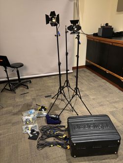 Dedolight DLH4 2-Light Kit - Projection Imager, Stands, Cords & Hard Case (No PSU)⁠