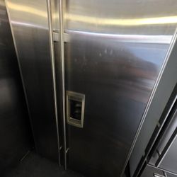 42" SUB ZERO BUILT IN STAINLESS STEEL REFRIGERATOR 