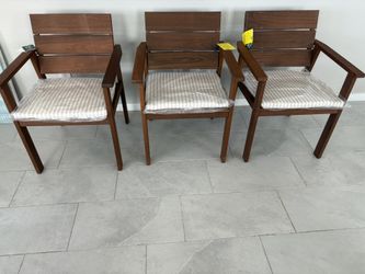 Brand New 3 Eucalyptus Oversized Patio Chairs With A Cushion