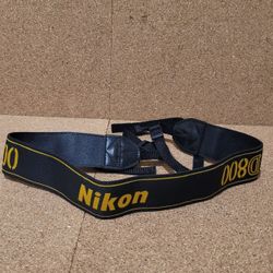 Genuine Nikon D800 camera strap