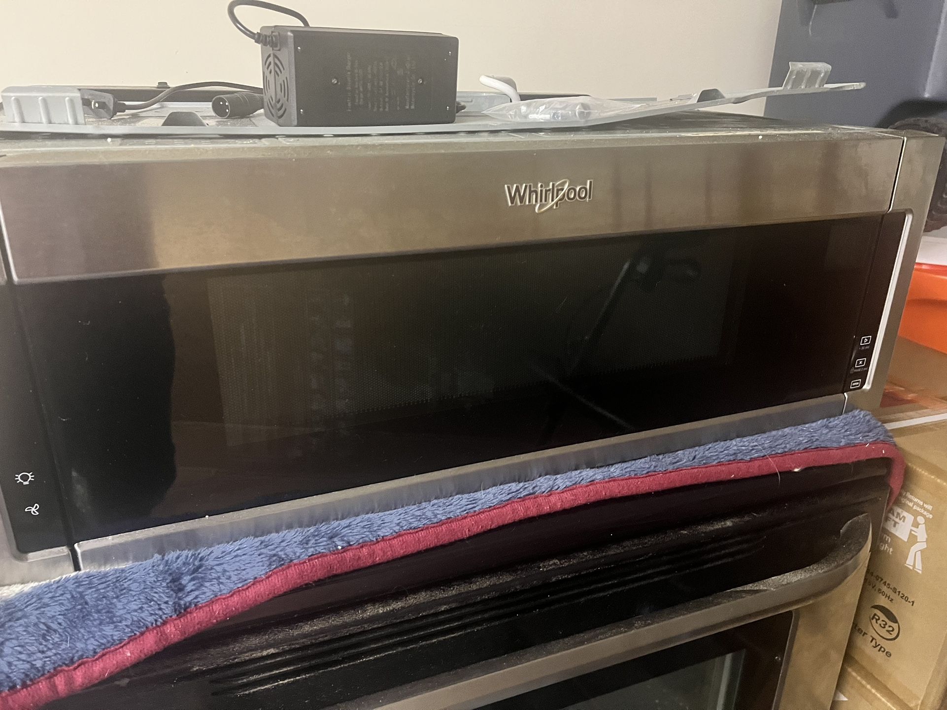 Slim Over Range Microwave