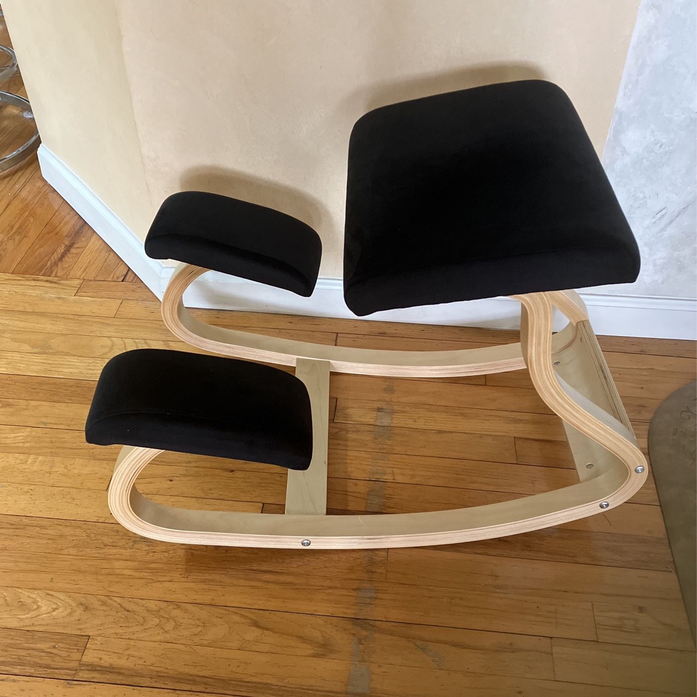 luxton-home-ergonomic-chair-work-from-home-posture-chair-with-extra-padding-luxt1018.html?piid  for Sale in Massapequa Park, NY - OfferUp