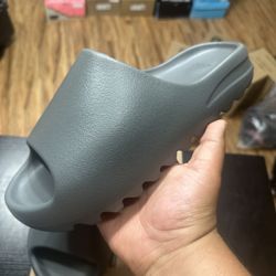 ADIDAS YEEZY SLIDE GRANITE 🦍👽