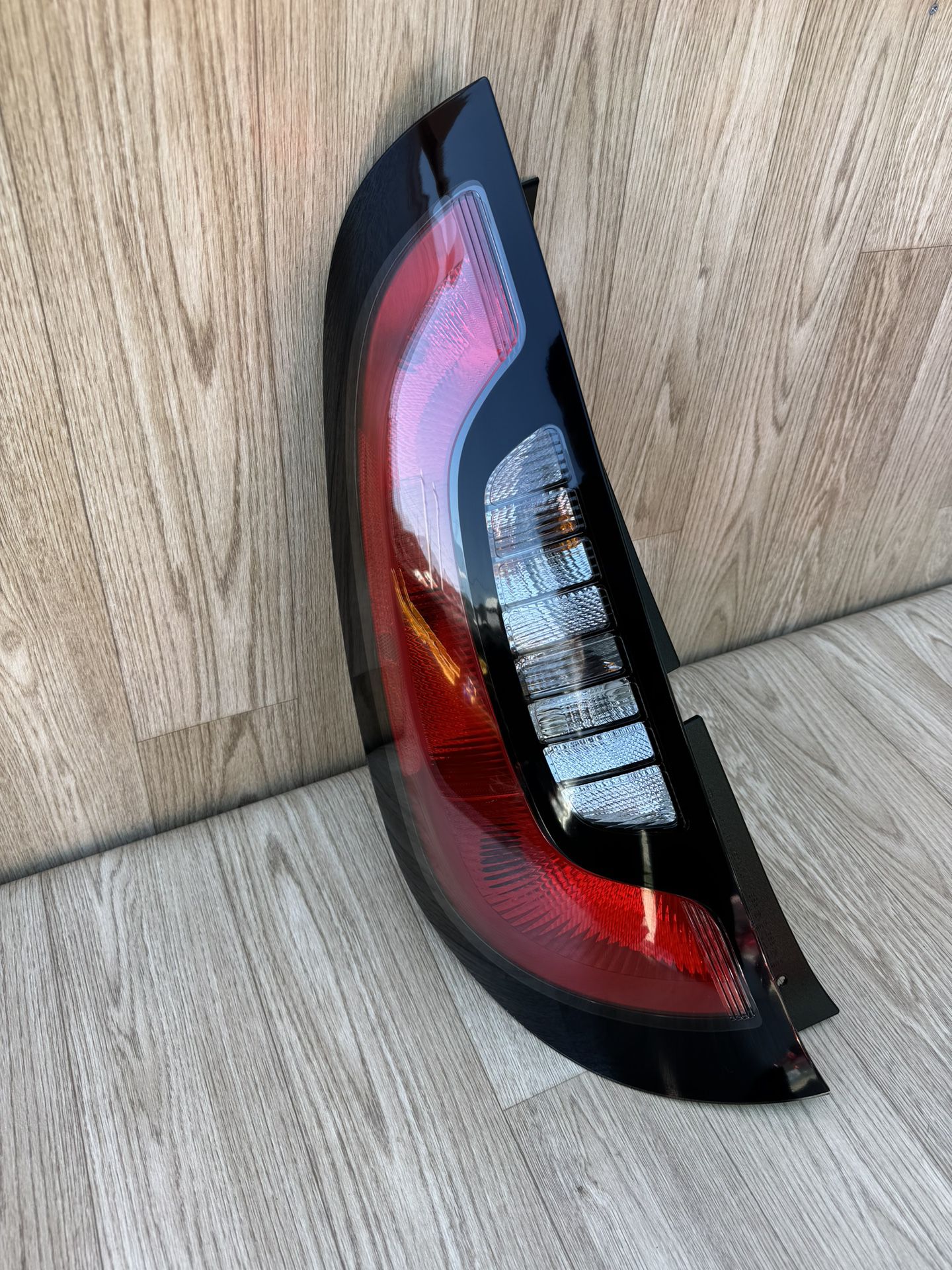 2014 — 2019 Kia Soul Tail Light - LEFT / DRIVER SIDE 