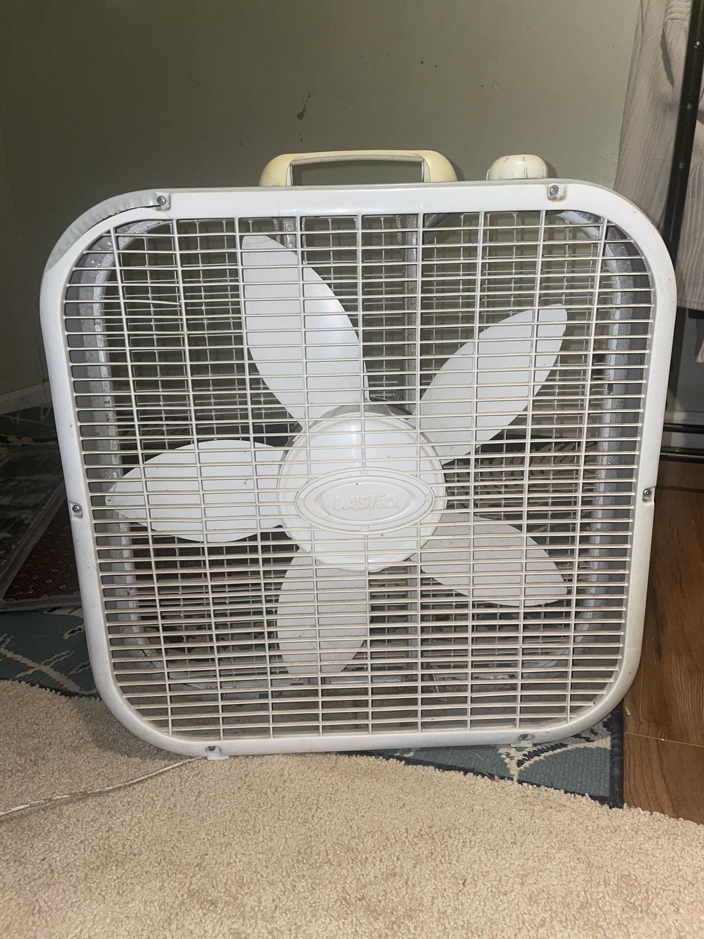 Lasko Box Fan