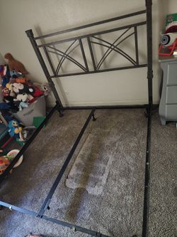 Queen bedframe and headboard