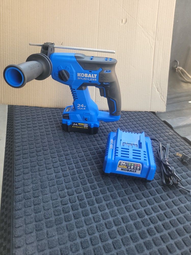 KOBALT 24-VOLT BRUSHLESS 7/8-IN SDS-PLUS VARIABLE SPEED CORDLESS ROTARY HAMMER DRILL 4 AH BATTERY AND CHARGER INCLUDED