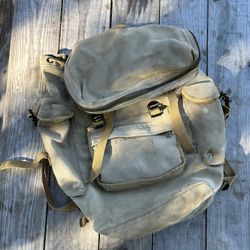 Vintage Army surplus backpack Canvas green