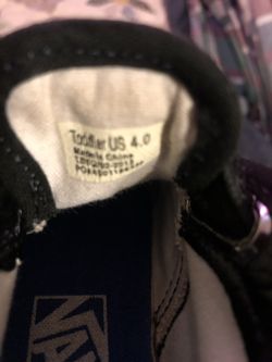 Shoes vans size 4