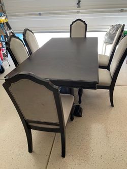 Dinning Table