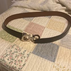 Men’s Ferragamo belt 
