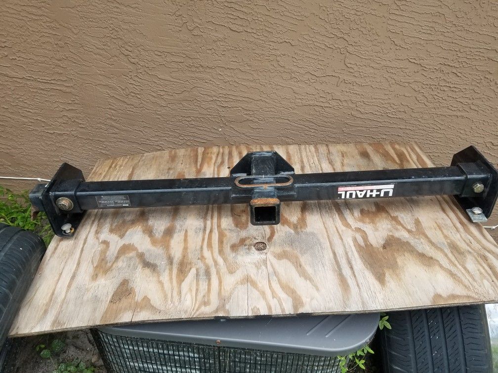 U-Haul Universal tow hitch