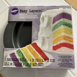WILTON CAKE PAN SET