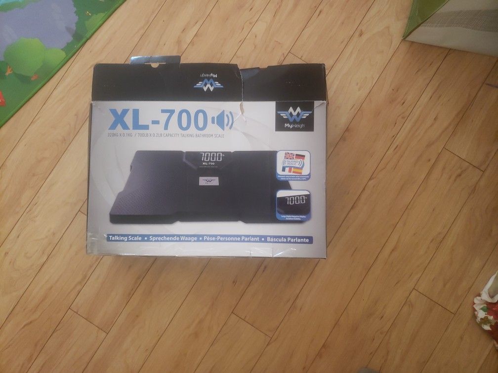 XL- 700 TALKING WEIGHT SCALE 