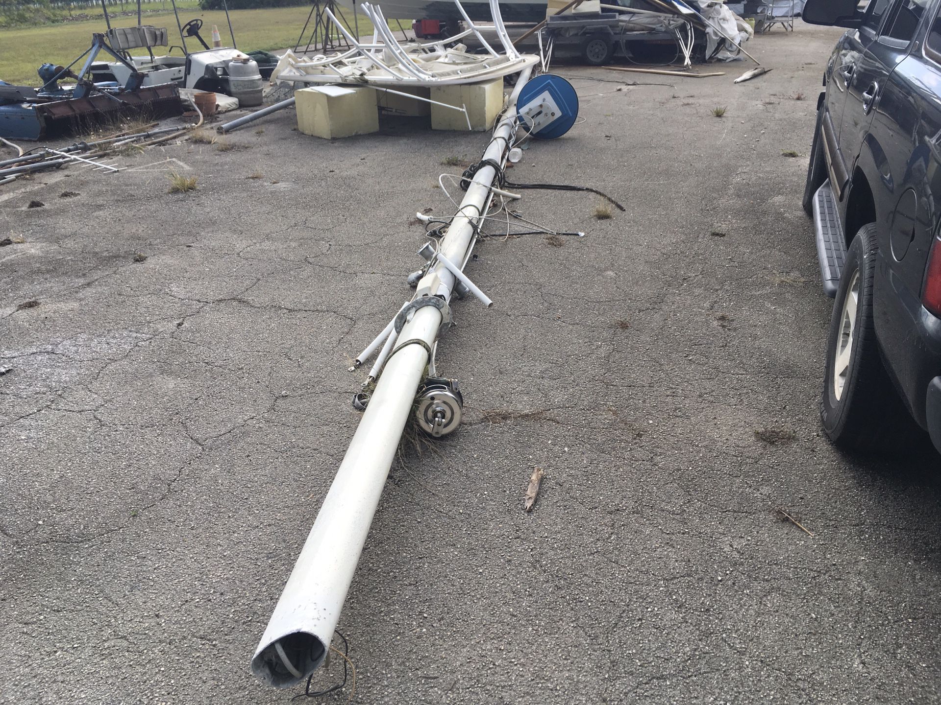Sale boat mast 45’ aluminum with rigging
