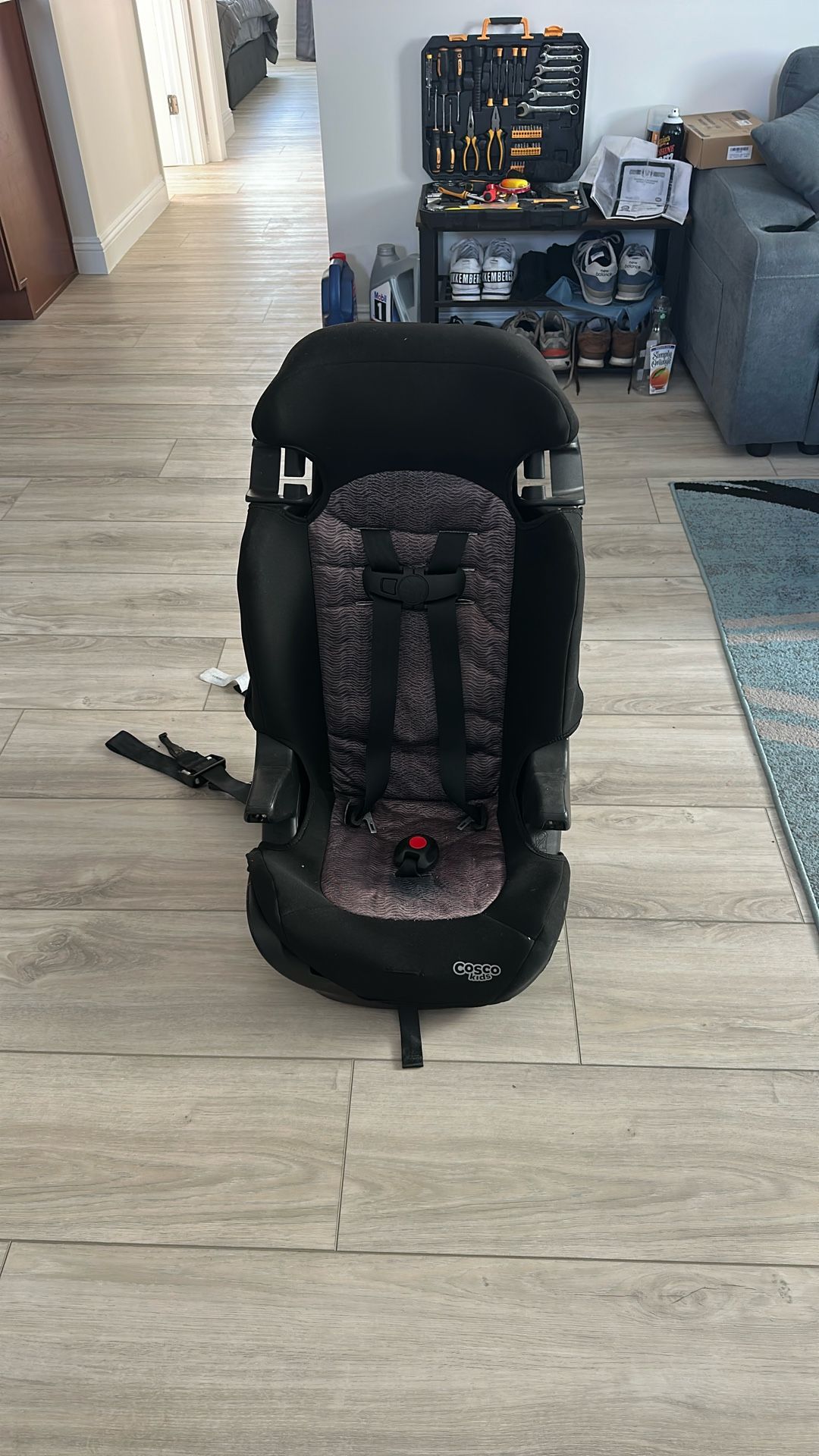 COSCO BOOSTER CAR SEAT