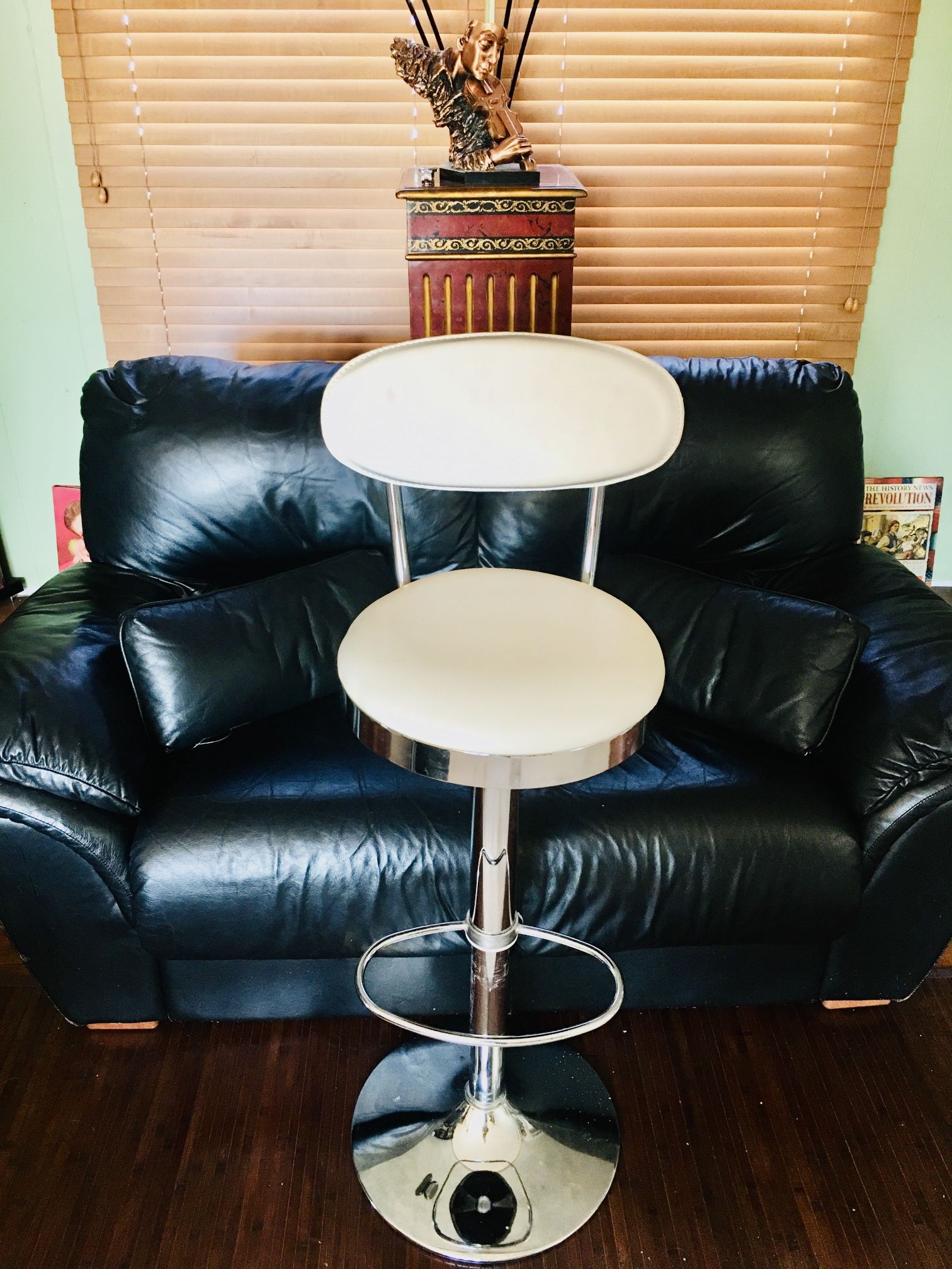 Genuine white Leather ( Make - Up ) Swivel 48”
