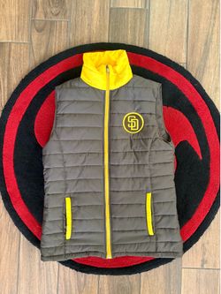 Padres puffer vest size M