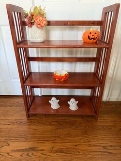 3-tier solid wood bookshelf