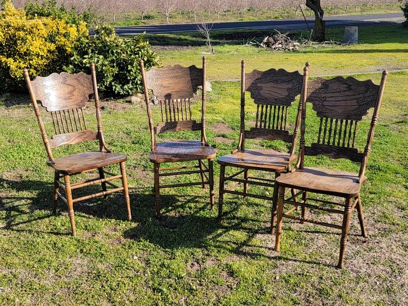 Set of 4 Amish Traditional Apple Grove Side Chairs