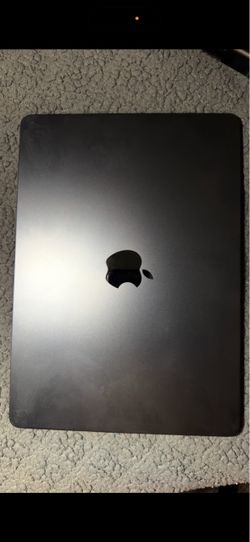 Mac book M2