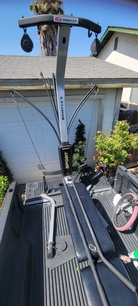 Bowflex Exercise Machine Garge Keep Like New