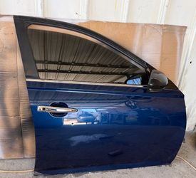 2020 Nissan Altima passenger Door