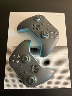 Xbox One S with 2 Controllers