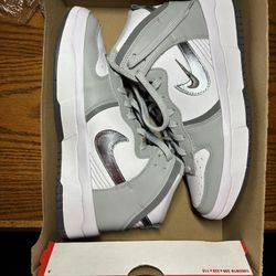 WMNS Dunk High Up