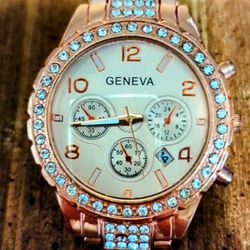Rose gold Geneva Watch (Unisex) New With Stainless Steel Band