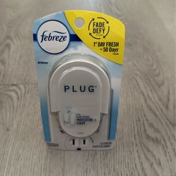 Febreze Odor-Fighting PLUG Air Freshener Warmer Device, 1 Count