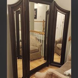 Tall standalone mirror