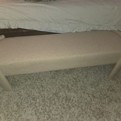 Chic Ottoman Bench

 Versatile Beige Long Ottoman Bench - Chic, Durable, Perfect for Living Room or Bedroom DecorChic Ottoman Bench


