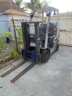 Fork lift