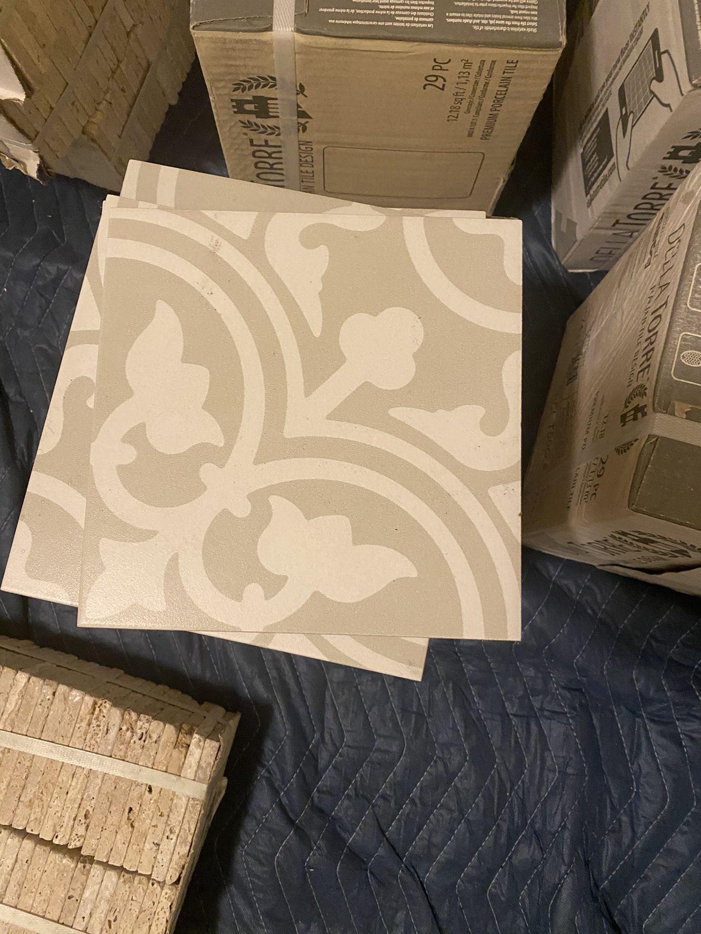 Annabelle Grey Patterned Tile
