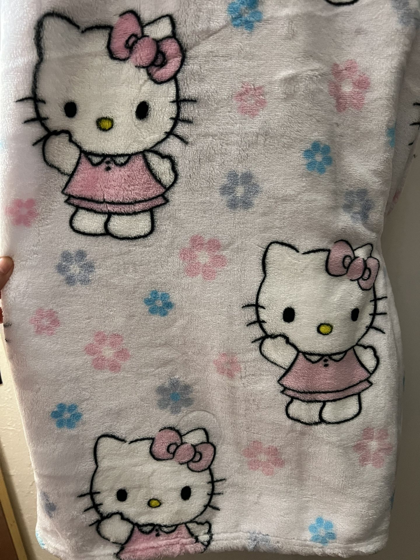 Hello Kitty Blanket