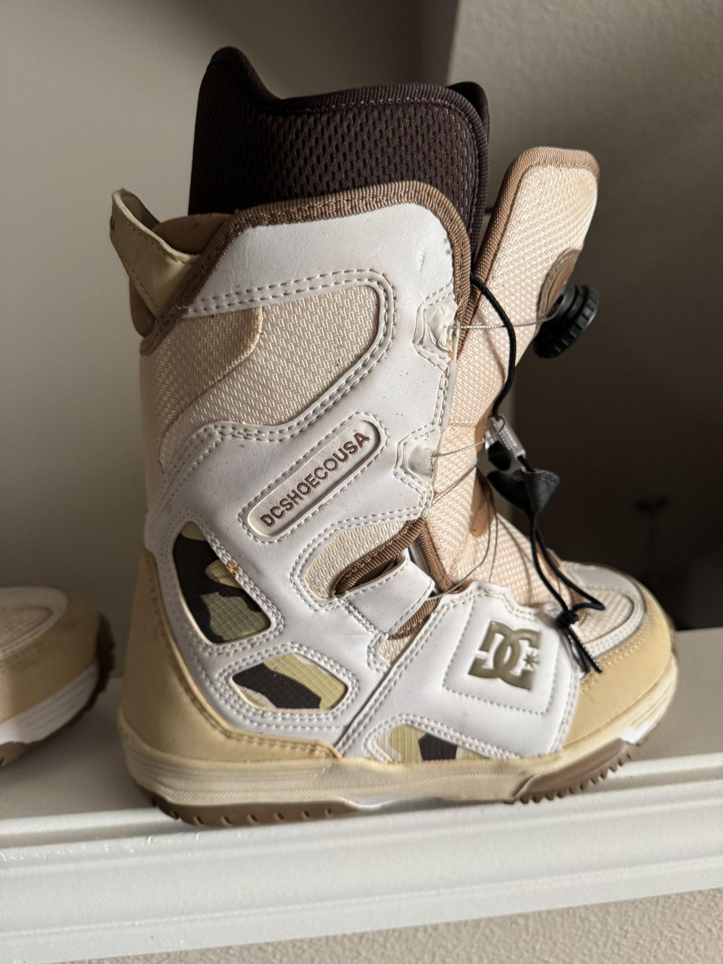 Women’s DC Snowboarding Boots