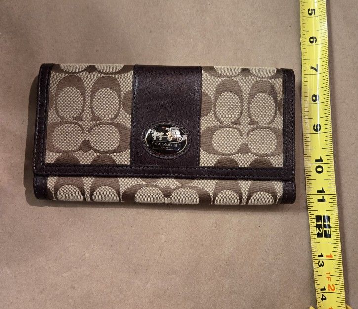 Like New COACH wallet