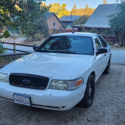 2011 Ford Crown Victoria Police Interceptor (P71) – $5,000+ AAMCO Transmission Repairs – $2,900 OBO