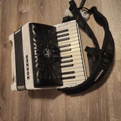 HOHNOR KEY ACCORDION 