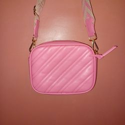Pink Purse, Never Used. Adjustable Strap.