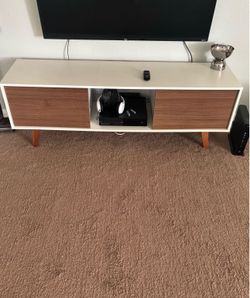 TV Stand | White & Oak