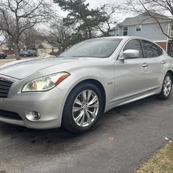 2012 Infiniti M35h AWD Premium Hybrid GPS backup cam leather heated seats+wheel CLEAN TITLE *Needs Nothing!*