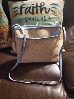 Like New COACH CROSSBODY $40 FIRM!