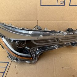 2020-2021-2022 Toyota Corolla headlight full led RH